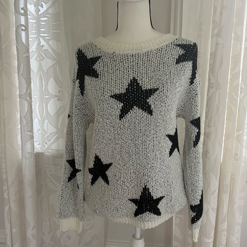 Altar’d State Gray and Black Star Sweater